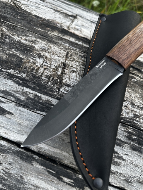 Нож "Сокол" х12мф рукоять кавказский орех